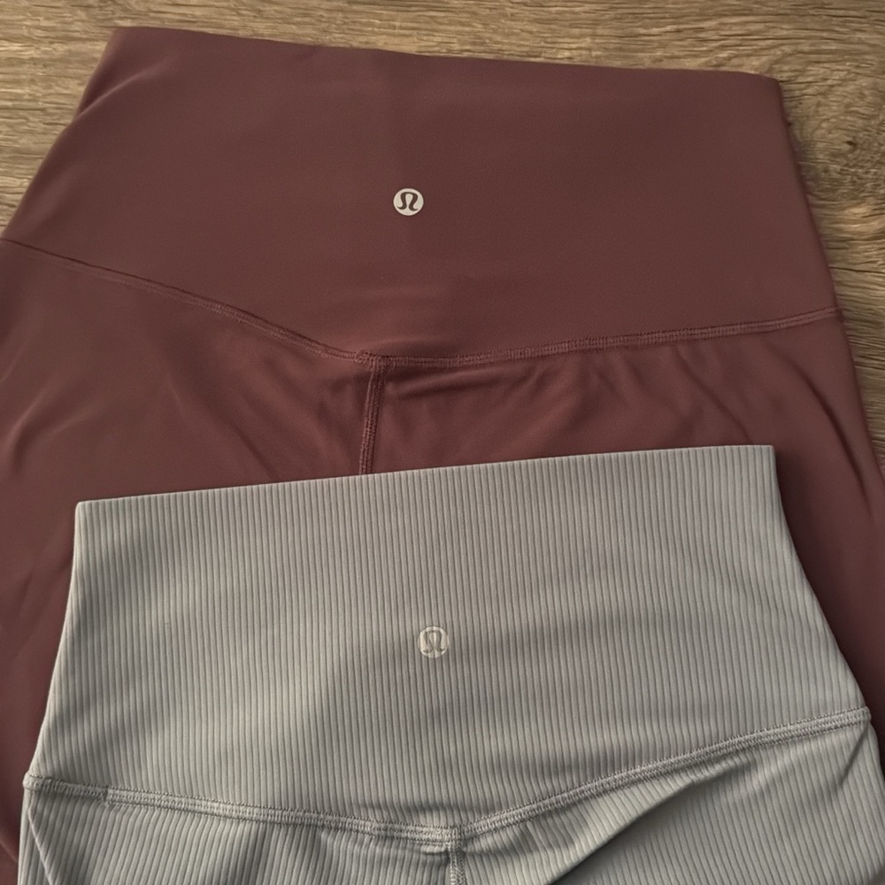 Like new Lululemon Gray High-Waisted Leggings worn once ribbed size 6 new Lulu - Picture 7 of 7